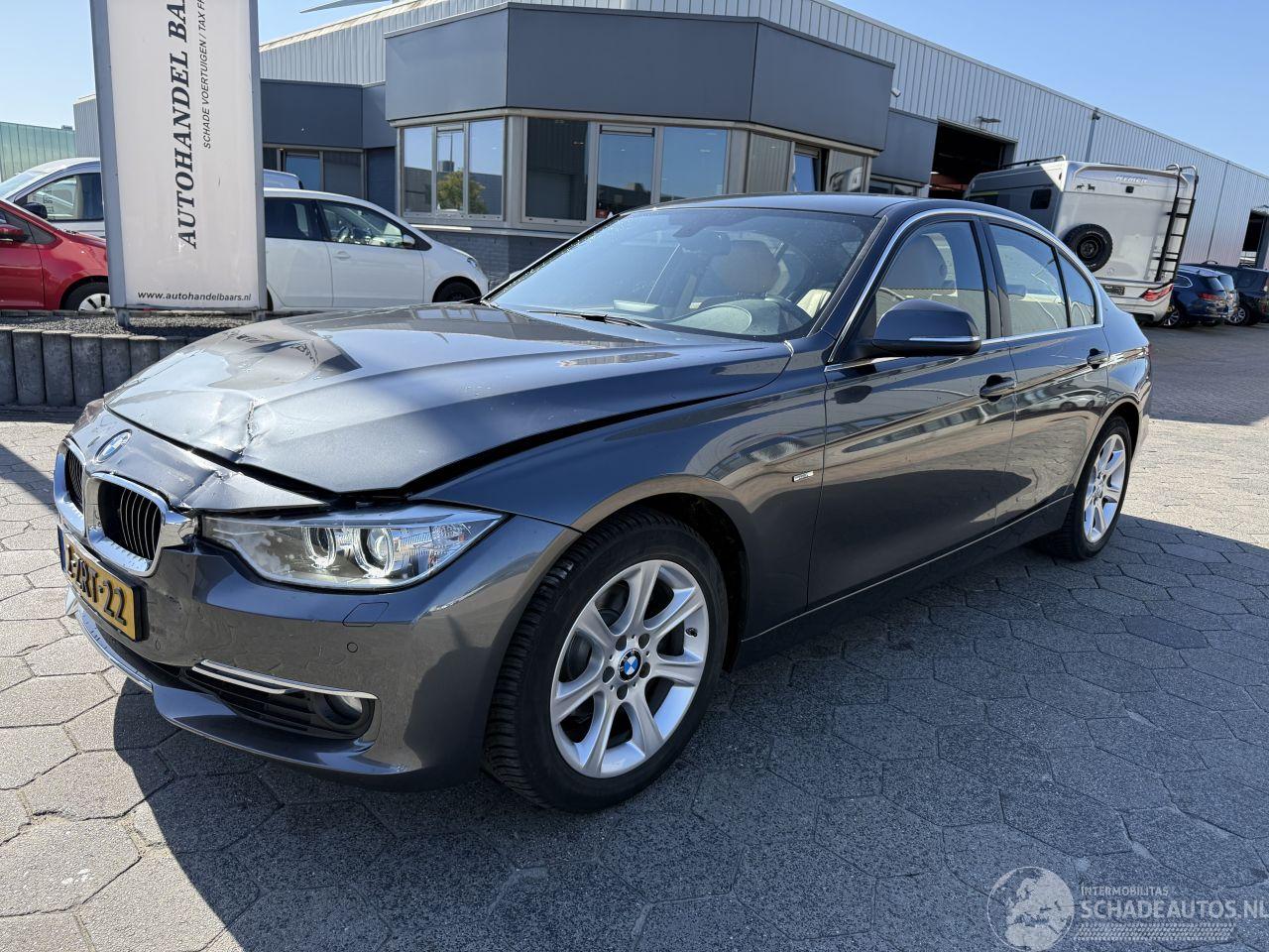 BMW 3-serie 320i High Executive