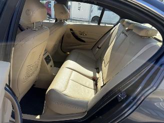 BMW 3-serie 320i High Executive picture 10