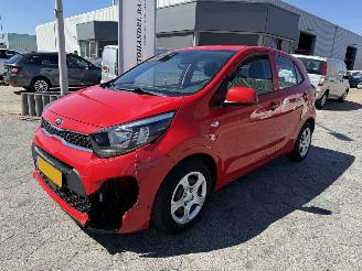 krockskadad bil auto Kia Picanto 1.0 DPi ComfortLine 2021/2