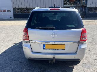 Opel Zafira 1.8 Cosmo picture 5