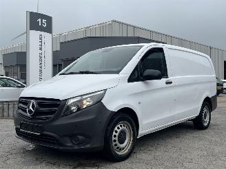 krockskadad bil bedrijf Mercedes Vito 114 CDI AUTOMAAT 100KW 2022/1
