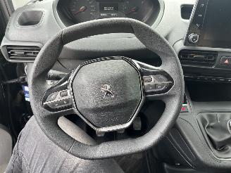 Peugeot Partner 1.6 BlueHDI Pro Long picture 17