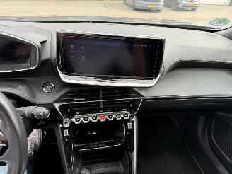 Peugeot e-2008 EV GT 54 kWh picture 20