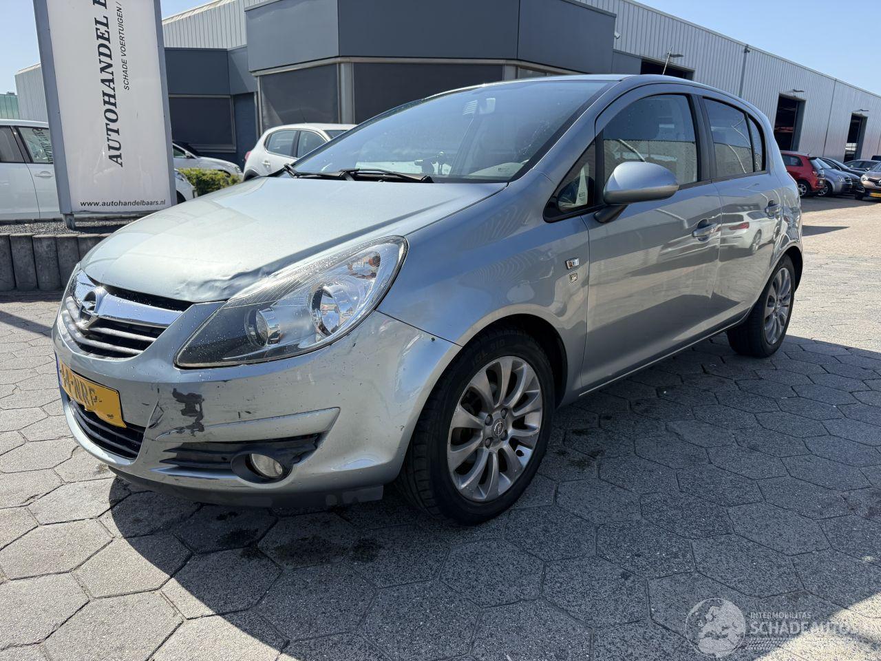 Opel Corsa 1.4-16V \'111\' Edition