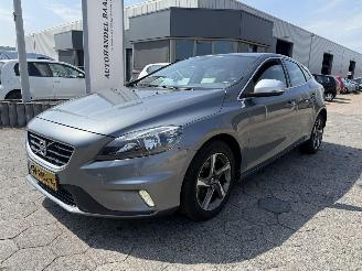 Auto incidentate Volvo V-40 2.0 D2 R-Design Business 2015/8