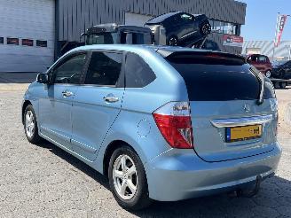 Honda Fr-v 1.7i Comfort picture 6