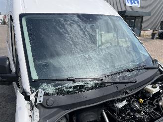 Volkswagen Crafter 35 2.0 TDI L3H3 EL Highline picture 13