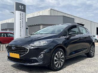 krockskadad bil auto Ford Fiesta 1.0 EcoBoost Hybrid Titanium 2023/1