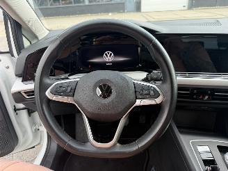 Volkswagen Golf 1.0 eTSI Life picture 16