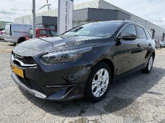 Unfallwagen Kia Ceed Sportswagon 1.0 T-GDi DynamicPlusLine 2022/8
