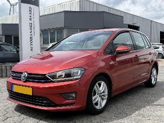 damaged passenger cars Volkswagen Golf Sportsvan 1.0 TSI Comfortline AUTOMAAT 2015/11