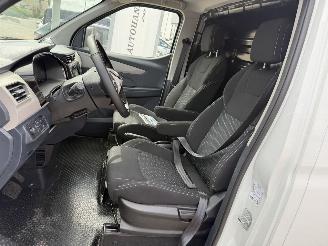 Maxus eDeliver3 3 L1 50 kWh picture 9
