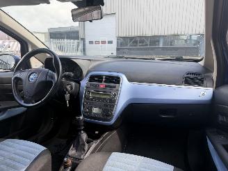 Fiat Grande Punto 1.4 Edizione Prima picture 10