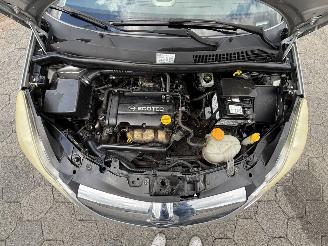 Opel Corsa 1.2-16V Enjoy picture 8