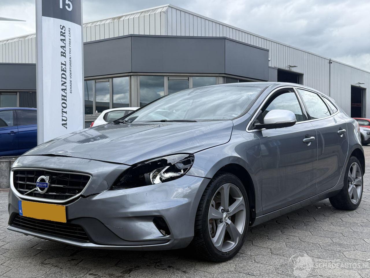 Volvo V-40 2.0 D4 R-Design Business