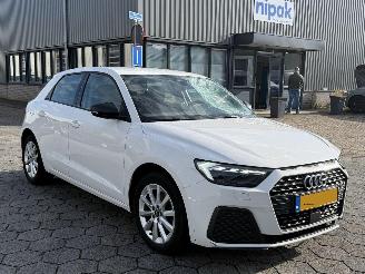 Unfallwagen Audi A1 SPORTBACK 30 TFSI Pro Line S 2021/3