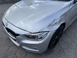 BMW 3-serie 320i Executive picture 9