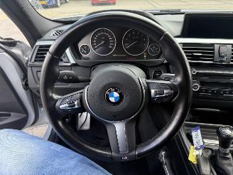 BMW 3-serie 320i Executive picture 15