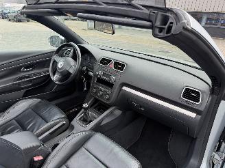 Volkswagen Eos 2.0-16v  PANO picture 10