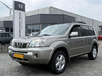 Damaged car Nissan X-Trail 2.0 Columbia 2wd 2008/3