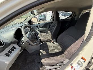 Suzuki Alto 1.0 Acenta picture 16