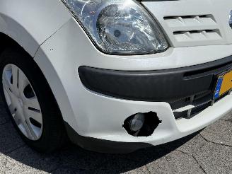 Suzuki Alto 1.0 Acenta picture 8
