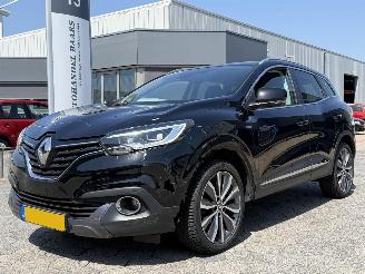 Vaurioauto  passenger cars Renault Kadjar 1.2 TCe Bose 2015/7