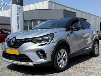 Vaurioauto  passenger cars Renault Captur 1.0 TCe 90 Intens 2021/9