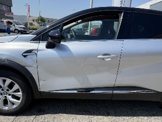 Renault Captur 1.0 TCe 90 Intens picture 11