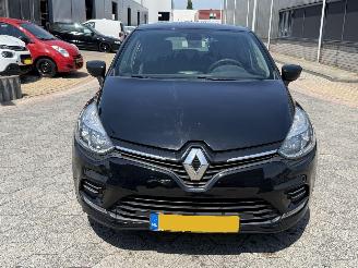 Renault Clio 0.9 TCe Limited picture 2