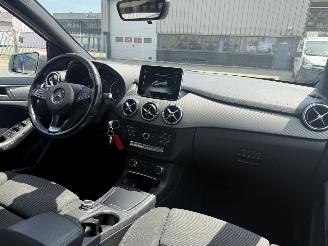Mercedes B-klasse 180 Ambition AUTOMAAT picture 13