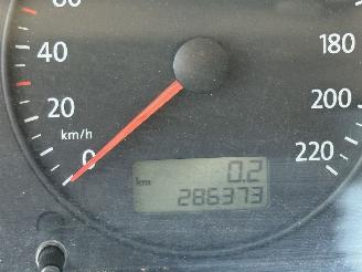 Volkswagen Transporter 2.5 TDI 340 MHD AUTOMAAT picture 18