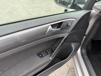 Volkswagen e-Golf e-Golf picture 7