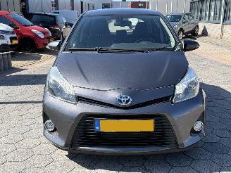 Toyota Yaris 1.5 Full Hybrid Dynamic picture 2
