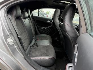 Mercedes A-klasse A180 AMG PANO AUTOMAAT picture 18