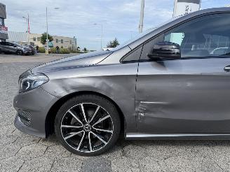 Mercedes B-klasse B180 AMG AUTOMAAT Ambition picture 9