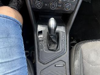 Volkswagen Tiguan 1.4 TSI R-LINE AUTOMAAT PANO ACT Connected Series picture 23