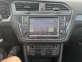 Volkswagen Tiguan 1.4 TSI R-LINE AUTOMAAT PANO ACT Connected Series picture 22