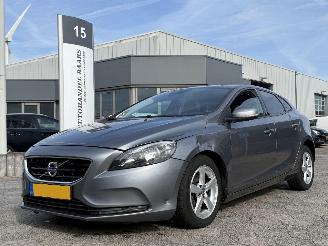 Avarii autoturisme Volvo V-40 2.0 D2 Kinetic Business 2015/8