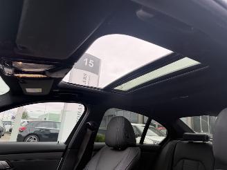 BMW 3-serie 330e High Executive picture 19