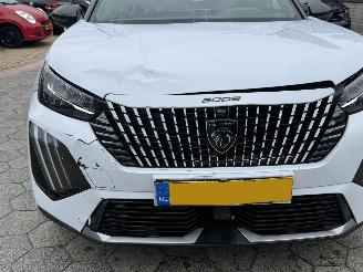 Peugeot e-2008 EV GT 54 kWh picture 8
