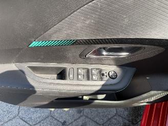 Peugeot 208 1.2 PureTech Allure picture 13