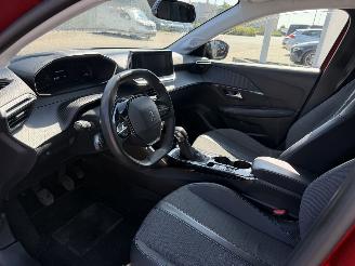 Peugeot 208 1.2 PureTech Allure picture 11