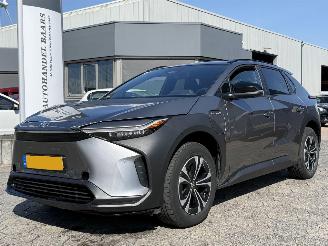damaged passenger cars Toyota bZ4X Dynamic 71 kWh 2024/10