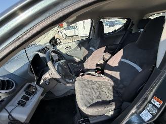Suzuki Alto 1.0 Comfort Plus picture 14