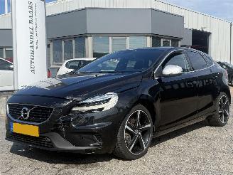 Unfallwagen Volvo V-40 2.0 D3 Business Sport AUTOMAAT PANO 2018/3