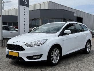 Coche accidentado Ford Focus Wagon 1.0 Lease Edition 2017/11