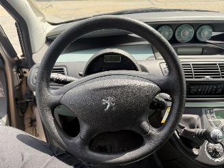 Peugeot 807 2.0 ST 7persoons picture 16
