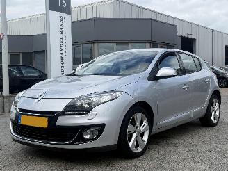 uszkodzony samochody osobowe Renault Mégane 1.2 TCe Collection 2013/3