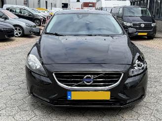 Volvo V-40 1.6 T3 Momentum picture 2